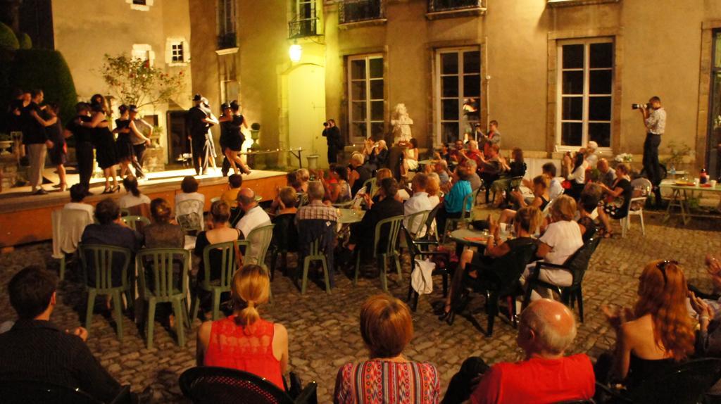 Hotel Particulier Maleteste Dijon Buitenkant foto